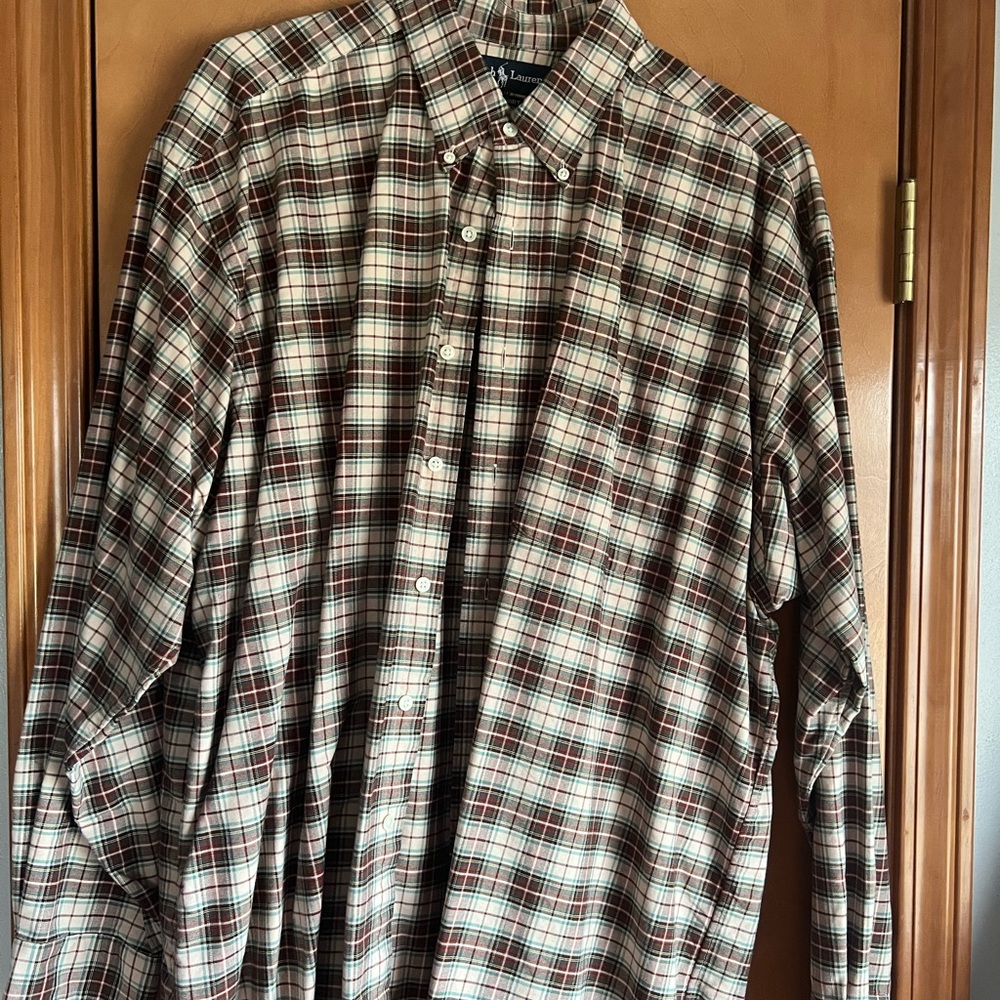 Very nIce XL polo shirt.  Only worn once brown plaid